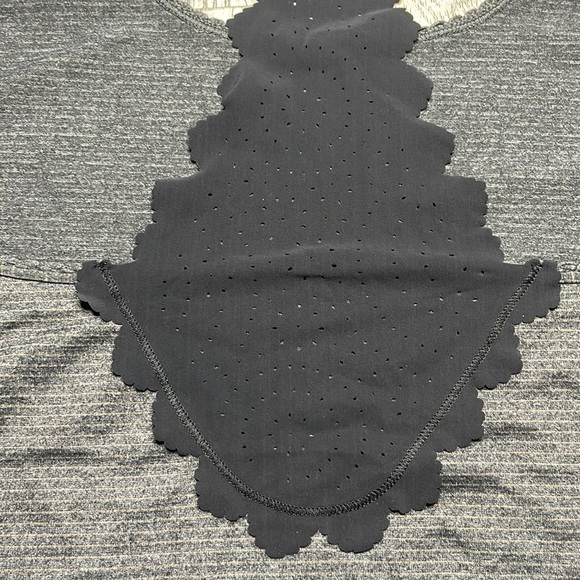 Lululemon Athletica Women’s 105F Singlet Laser Cut, Grey Black Racerback tank - Picture 12 of 15